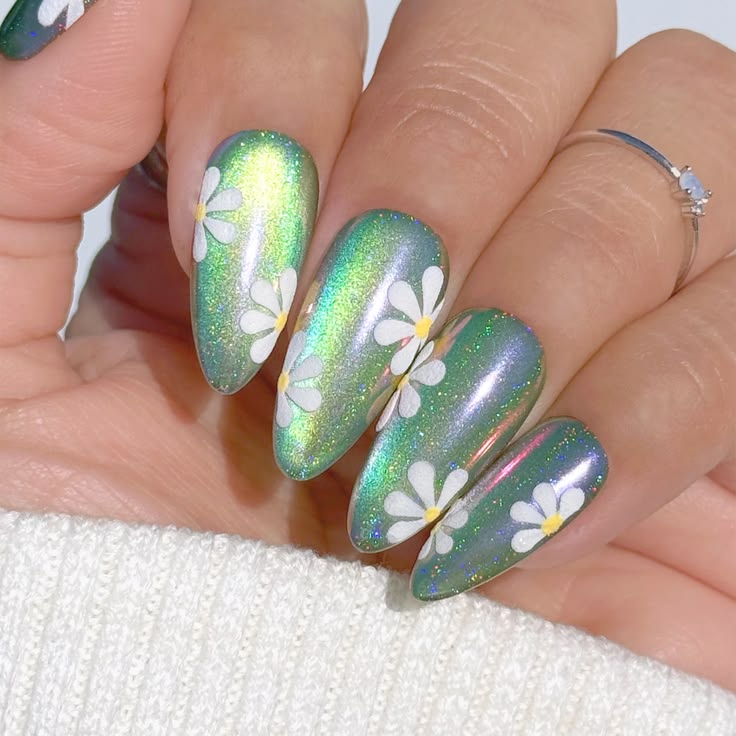 effet chrome ongles tendance