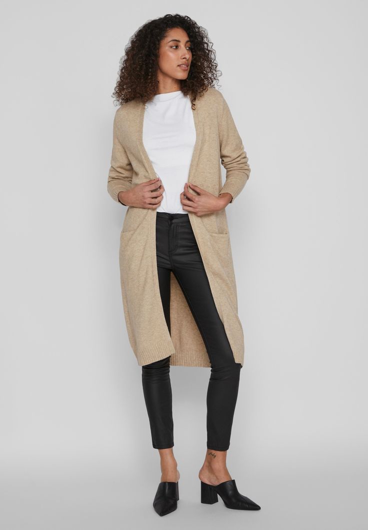 Cardigan long et pantalon noir
